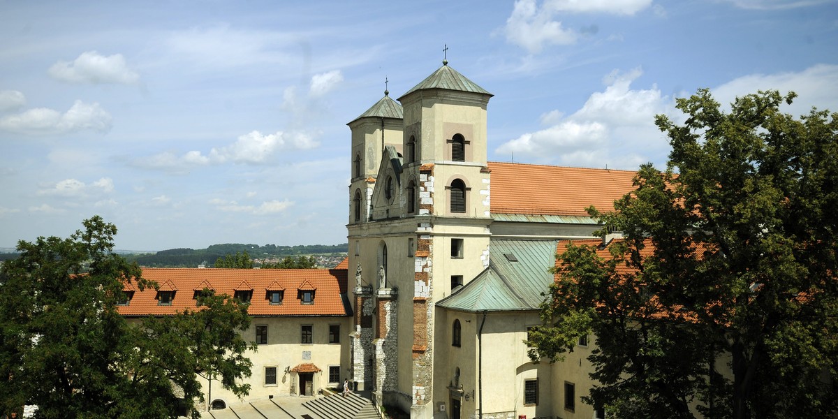 Zakonnik z Opactwa w Tyńcu zatrzymany. Miał molestować 7-letnią dziewczynkę