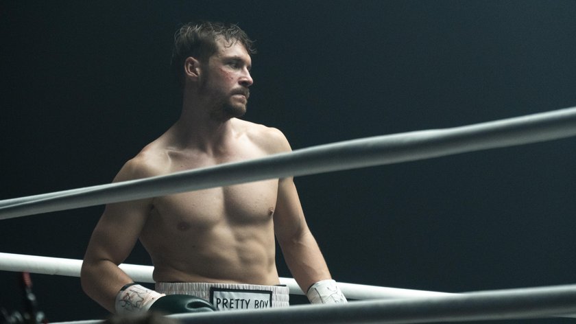 Mikołaj Roznerski na planie filmu „Fighter”