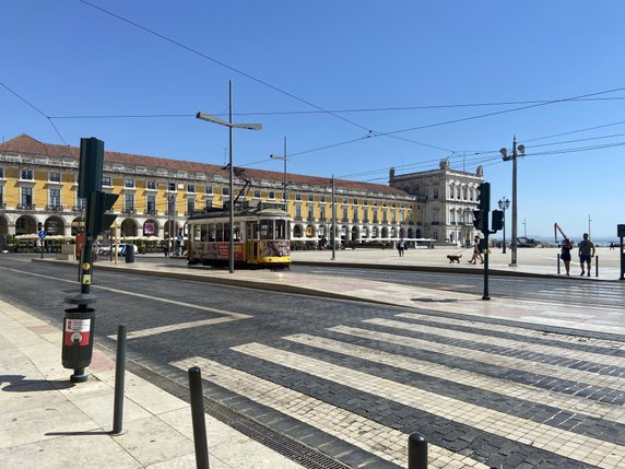 Portugalia we wrześniu? Lizbona, jakiej jeszcze nie widzieliście!