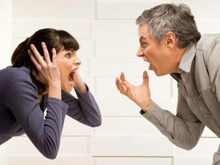 rozwód kłótnia para krzyk kobieta mężczyzna