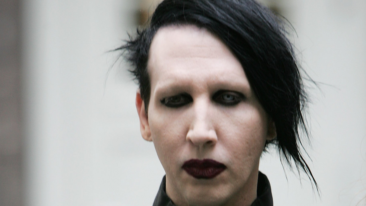 Marylin Manson powraca. Jeden z najbardziej kontrowersyjnych muzyków w historii poinformował, że jego dziesiąty studyjny album nosić będzie tytuł "Say10". Pojawi się na rynku 14 lutego 2017 roku.