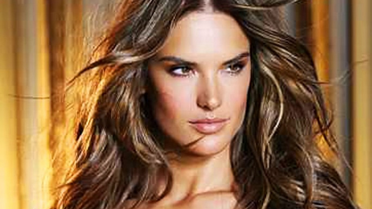 Alessandra Ambrosio w staniku za 2,5 mln dolarów