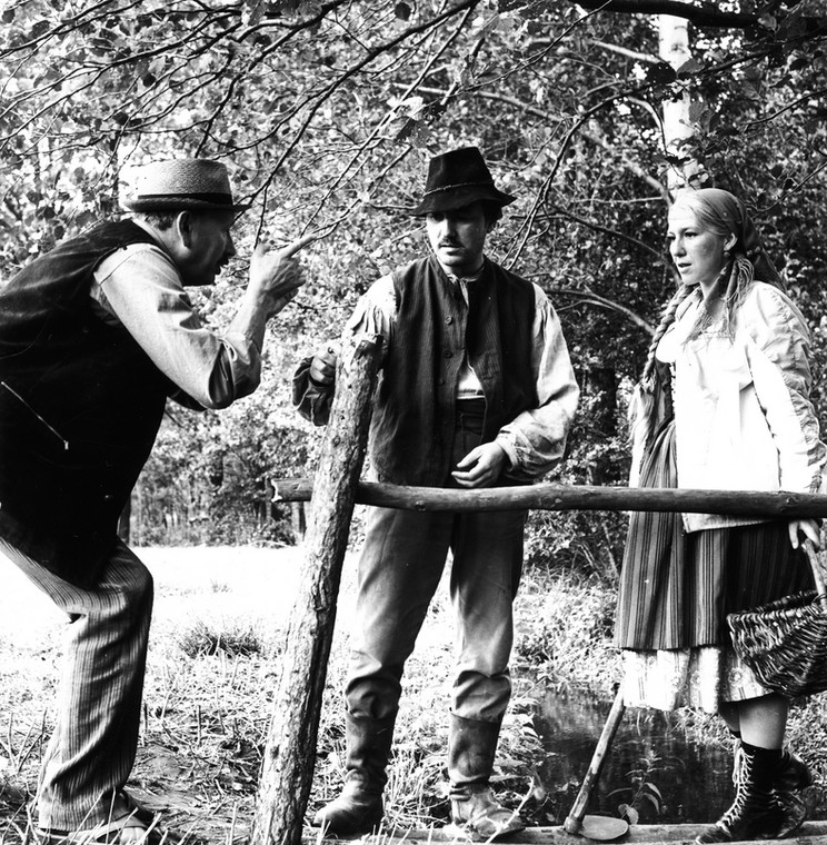 Jan Rybkowski, Ignacy Gogolewski i Emilia Krakowska na planie "Chłopów"