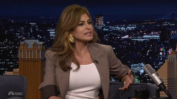 Eve Mendes 