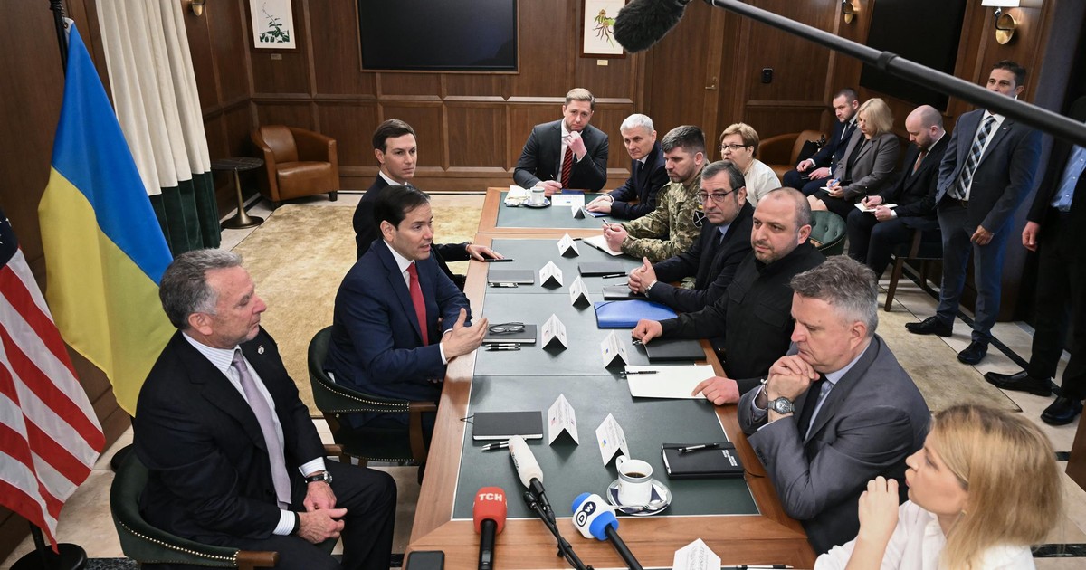 Ruszyły rozmowy na Florydzie. Mają być przełomem. USA chcą rozstrzygnąć to już dziś