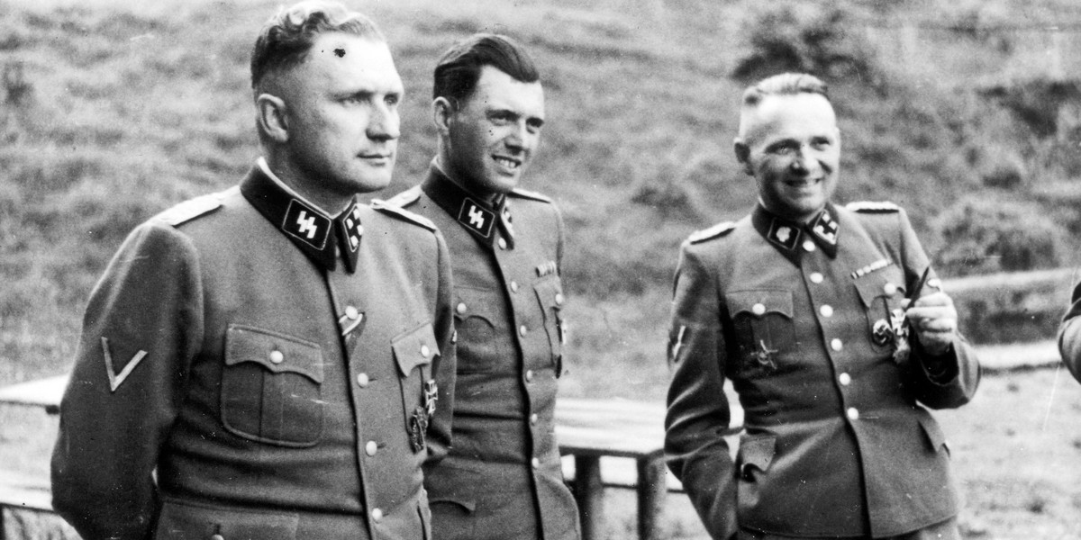 Nazistowskie elity w Auschwitz. Od lewej Richard Ber, Josef Mengele  i Rudolf Hoess.