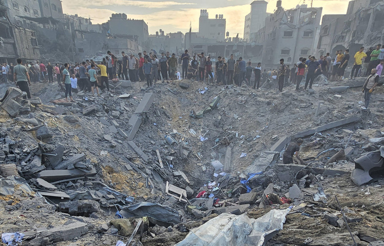 Skutki izraelskiego bombardowania Dżabalii 31 października