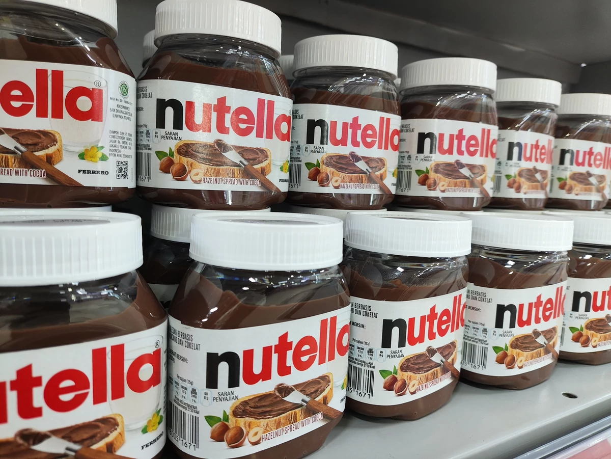  Nutella ma nową, roślinną wersję Słoiczki z zieloną nakrętką są już dostępne w sklepach