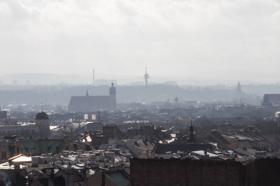 Szare niebo nad Krakowem