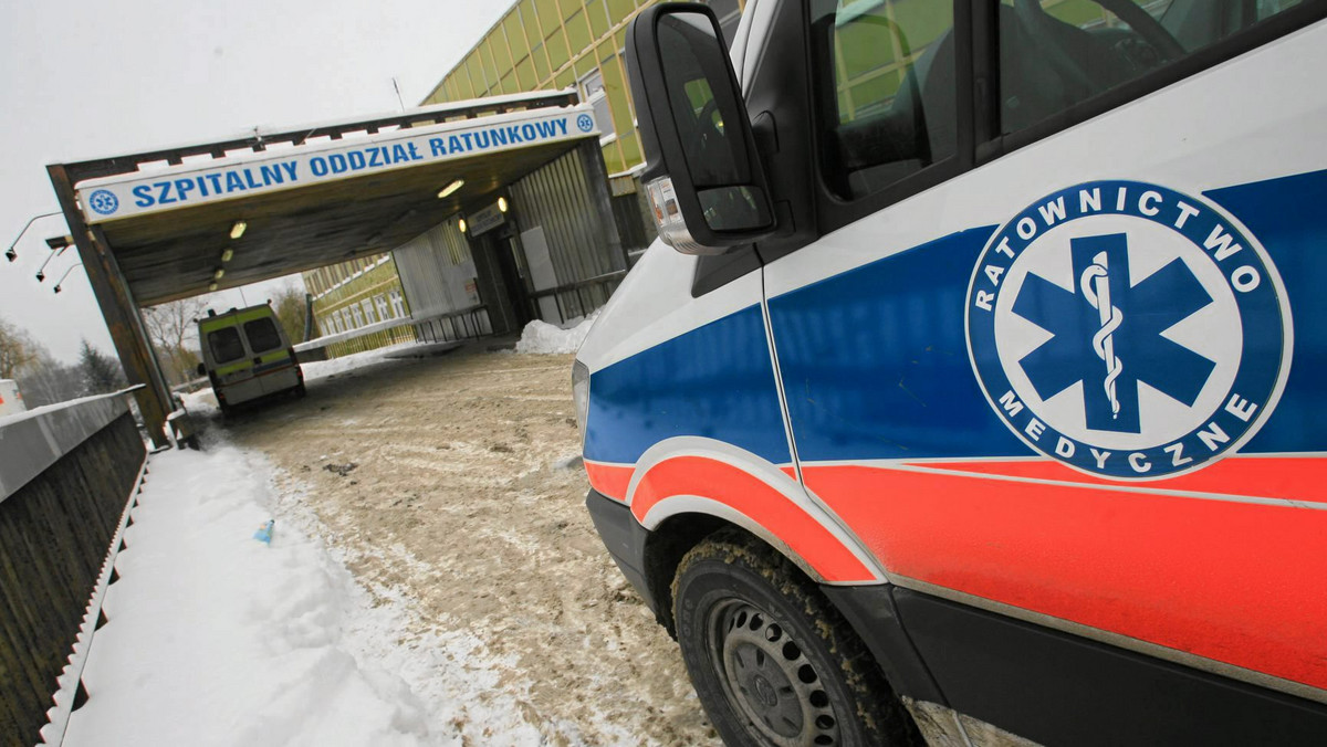 Przywrócony został ruch na drodze krajowej nr 1 w okolicach Radomska (Łódzkie). Wcześniej doszło tam do wypadku, w wyniku którego jedna osoba zginęła, a sześć zostało rannych - poinformowała Aneta Komorowska z radomszczańskiej policji.