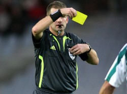 Podejrzany sędzia wraca na boisko