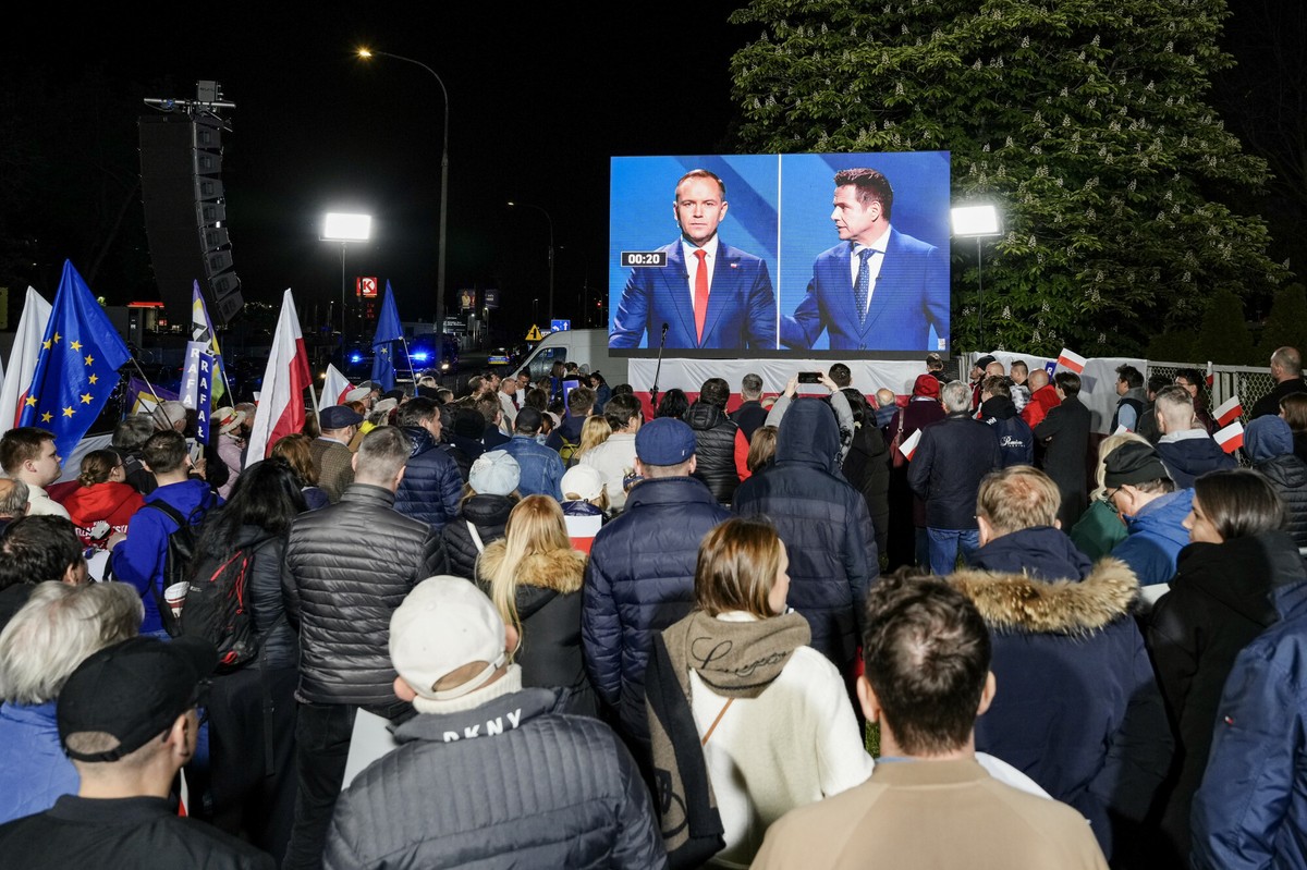 Najlepiej przewidział wynik pierwszej tury. Teraz typuje drugą