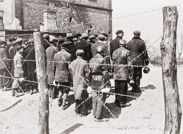 Żydzi z getta pracujący nad Wisłą, Warszawa, 1941 r.