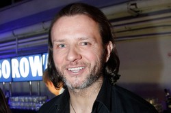 Majdan pisze autobiografię. Czy Doda musi się czegoś obawiać?