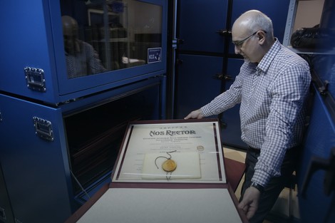 Diplome i nagrade stizale sa svih strana