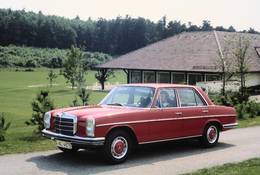 50 lat temu Mercedes-Benz rozpoczął rewolucję klasy wyższej