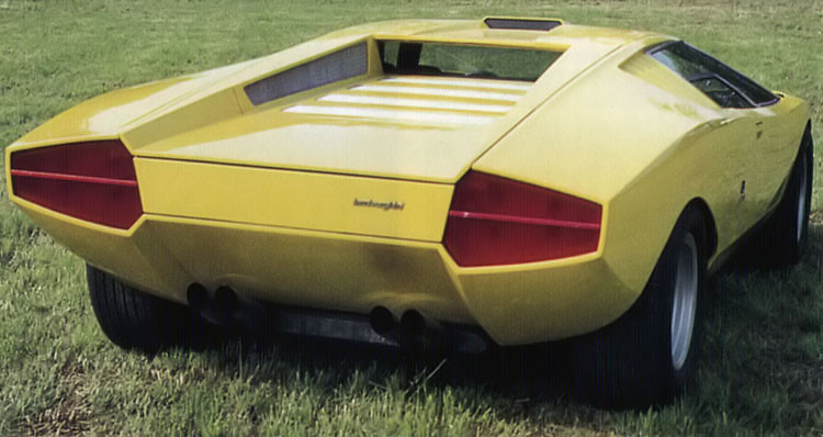 Legendy pod lupą: Lamborghini Countach – król supersportów