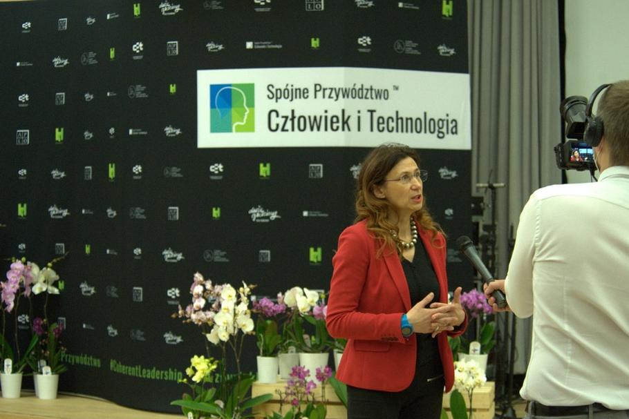 Spójne przywództwo-Człowiek i Technologia