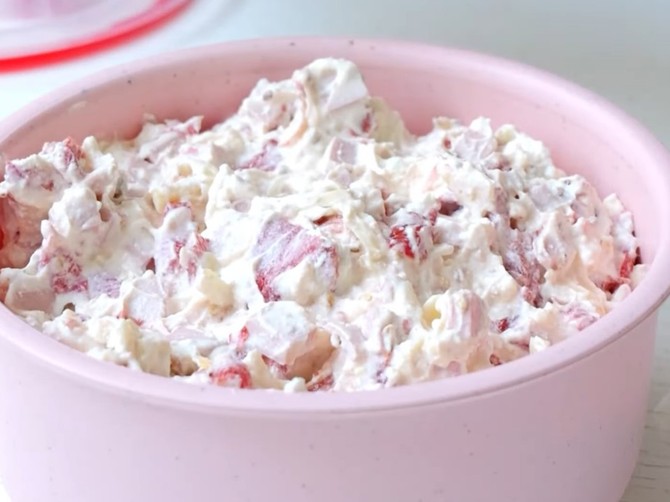 Recepti za kremaste salate od pčenih paprika