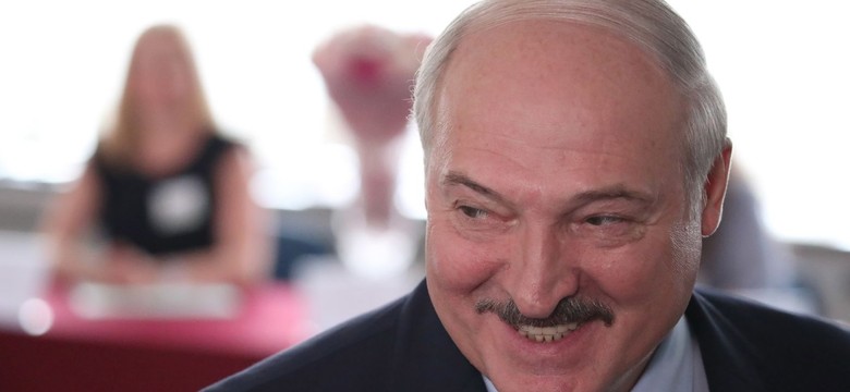 Exit poll: Łukaszenka z prawie 80 proc. głosów. Powyborcze starcia z milicją