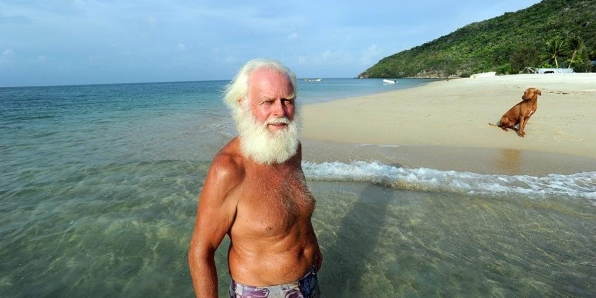 Wyspa Z Której Udało Się Uciec Napoleonowi David Glasheen - współczesny Robinson Crusoe z wyspy Restoration - Podróże
