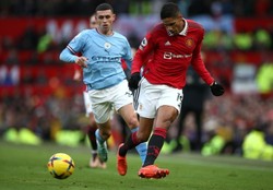 United lepszy od City w derbach Manchesteru, dziewiąta wygrana z rzędu