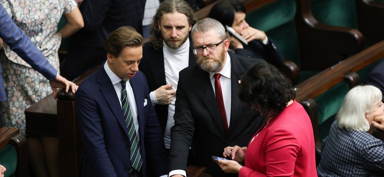 Pierwszy pozew Konfederacji w trybie wyborczym. "Zaczynamy od mediów lewicowych"