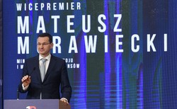 Morawiecki wyjaśnia, skąd wziąć pieniądze. "Urosły dochody z podatków..."