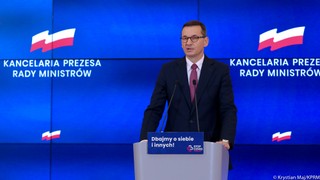 Dziś decyzja o luzowaniu obostrzeń. Priorytetem są szkoły, potem handel