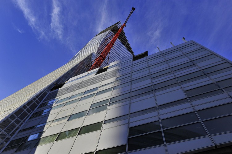 W Złotej 44 znajdzie się w sumie 266 apartamentów, z których 30 będzie jednocześnie najwyżej położonymi mieszkaniami w Warszawie. Zdjęcie: Złota 44 (c) ORCO fot. Krzysztof Wierzbowski