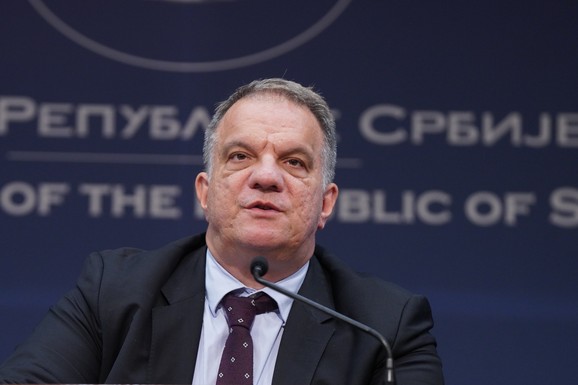 Ministar prosvete: "Možda je rešenje da se gimnazija "Jovan Jovanović Zmaj" vrati SPC"