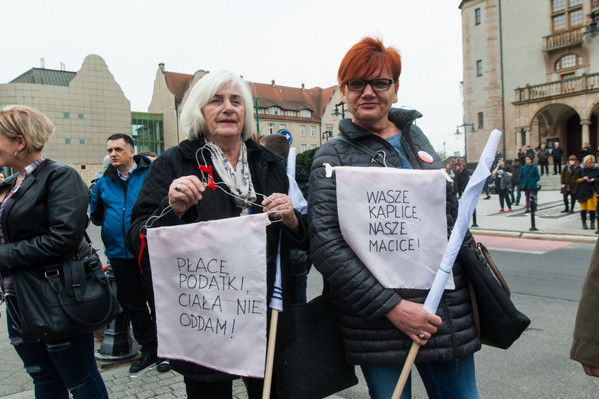 Manifestacja przeciwko zaostrzeniu ustawy antyaborcyjnej