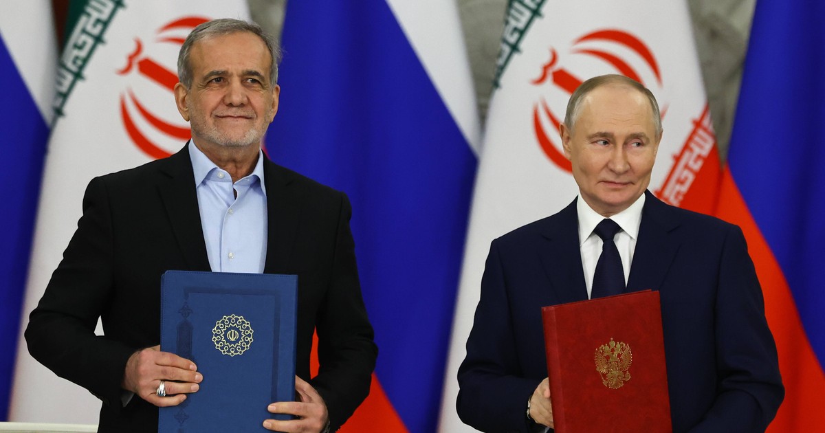 Iran zacieśnia więzi z Rosją. Tak chce ominąć coraz ostrzejsze sankcje