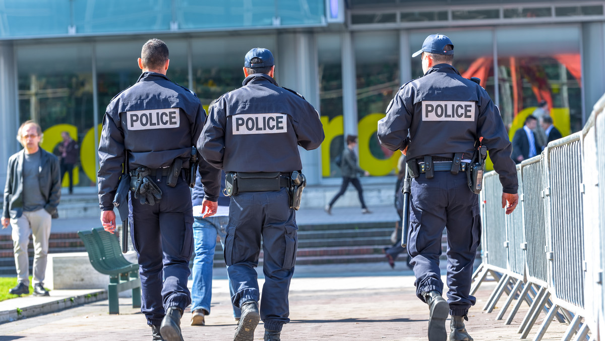 Dwie osoby zostały ranne w strzelaninie, która miała miejsce przed meczetem w Breście w północno-zachodniej Francji - poinformowały władze departamentu Finistere. Według agencji AFP mężczyzna podejrzany o atak został znaleziony martwy.