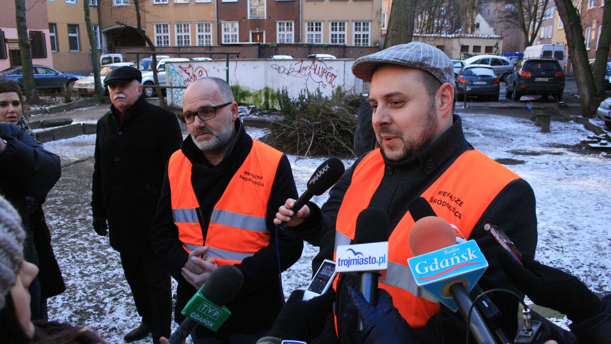 Wraz z początkiem lutego pracę rozpoczęli Tomasz Wróblewski i Jakub Żelazny - dwaj menedżerowie ds. Śródmieścia. Panowie mają być przede wszystkim usprawnić komunikację między mieszkańcami a urzędnikami. Menedżerowie swój dzień pracy rozpoczynać będą od… spaceru.