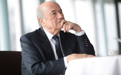 MŚ 2022. Blatter: Przyznanie Katarowi organizacji mundialu było błędem