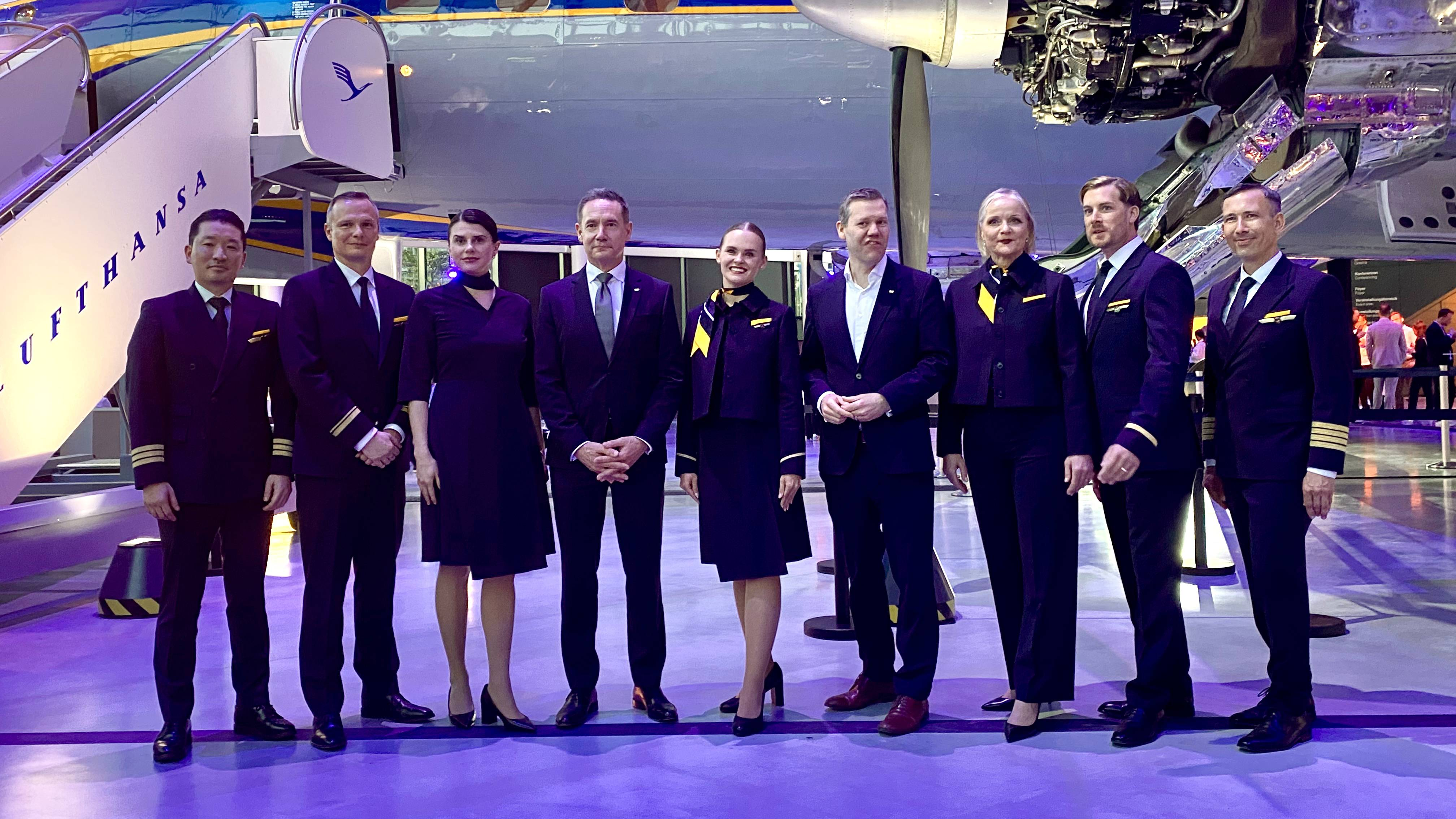 Lufthansa’nın Yeni Uniformu Tanıtıldı