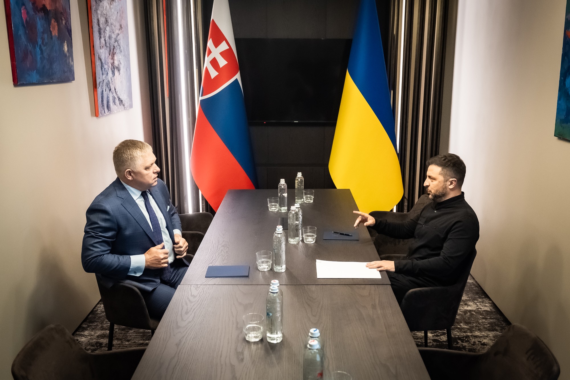 Premiér Fico sa v Užhorode stretol s ukrajinským prezidentom Zelenským.