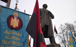 Bandera wybielany w ukraińskiej telewizji? Ambasada RP protestuje