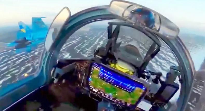 Ukrainian pilots using an iPad for Wild Weasel missionsUkrainian Air Force