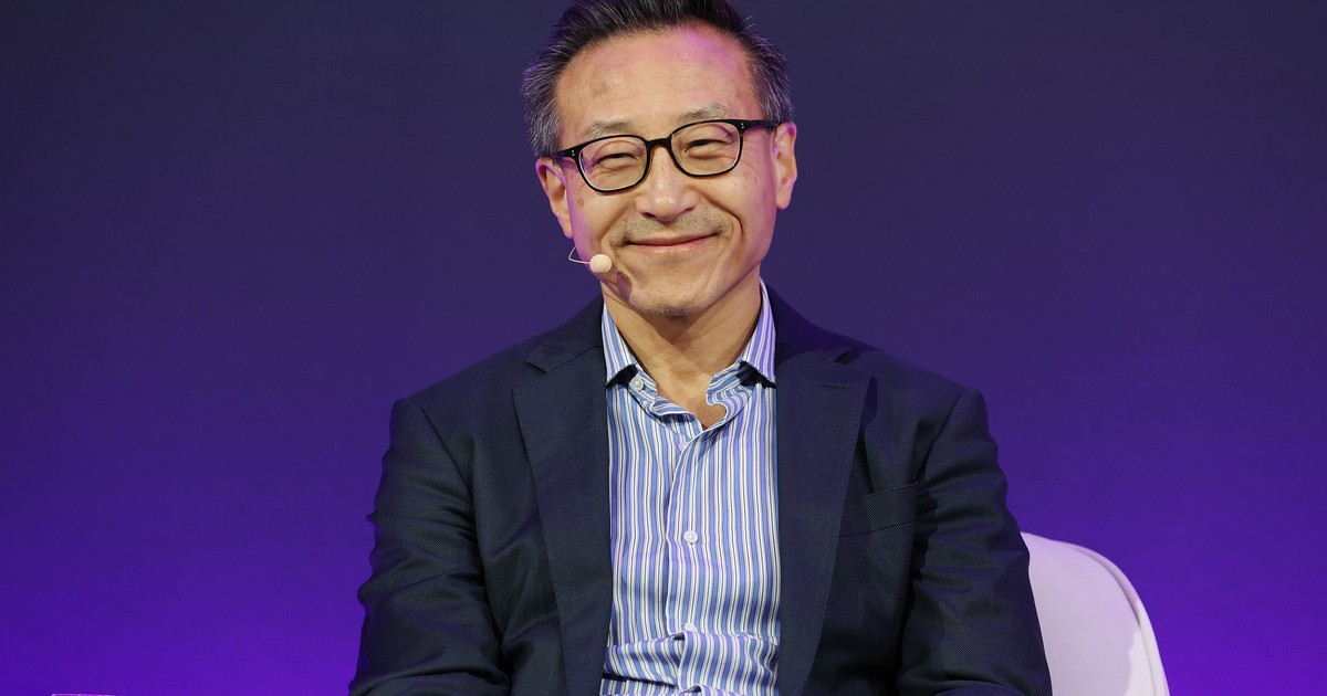 Alibaba's cofounder Joe Tsai shares 2 traits good employees should have |  Business Insider Africa