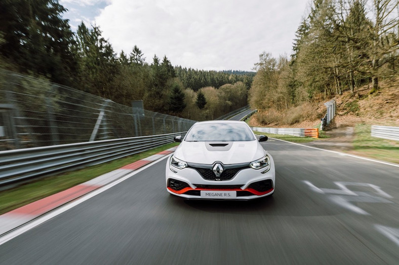 Renault Megane R.S. Trophy-R – cena w Polsce