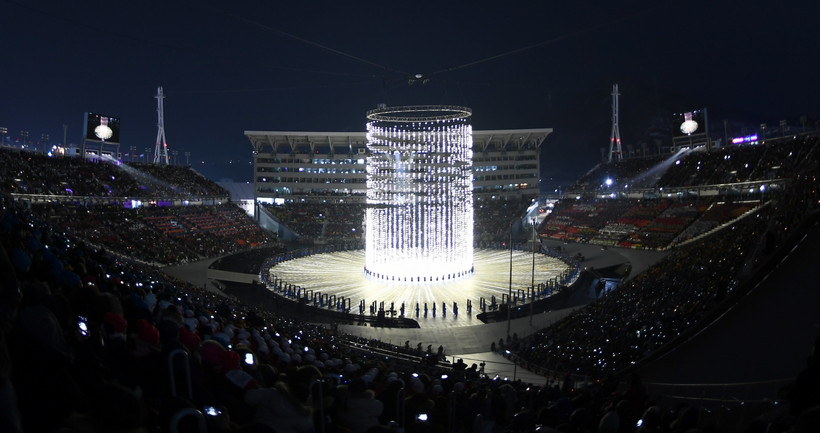 Podczas ceremonii otwarcia igrzysk sportowcy obu Korei maszerowali pod wspólną flagą.