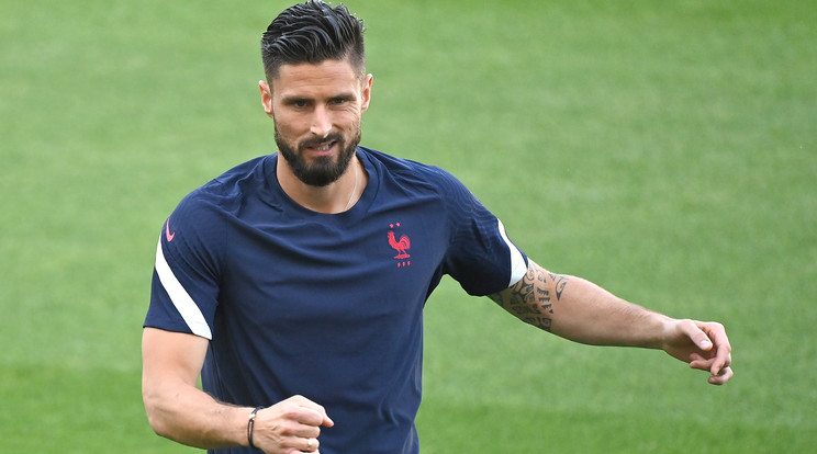 Giroud klubot vált / Fotó: MTI/Illyés Tibor