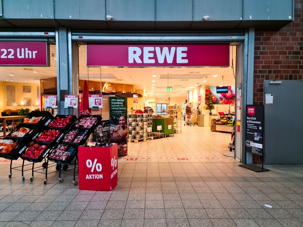 Niemcy na diecie wegańskiej. Jeden z największych sklepów otwiera filię z całkowicie roślinnym asortymentem