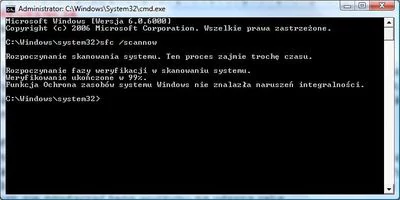 Wpisując w wiersz polecenie sfc /scannow, zastąpimy zmanipulowane sterowniki oryginałami z instalki Windows.