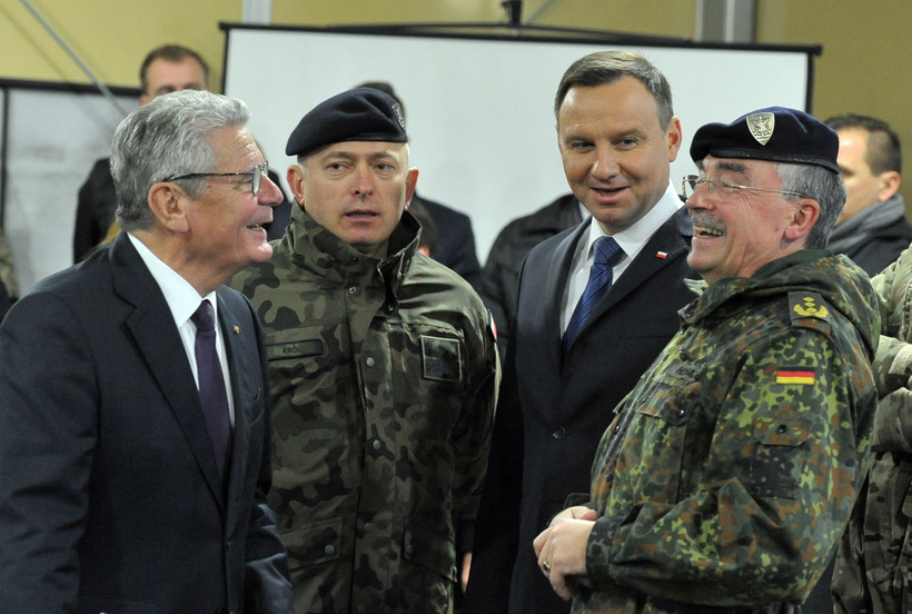 Prezydenci Polski Andrzej Duda i Niemiec Joachim Gauck odwiedzili kwaterę główną Wielonarodowego Korpusu Północno-Wschodniego w Szczecinie.