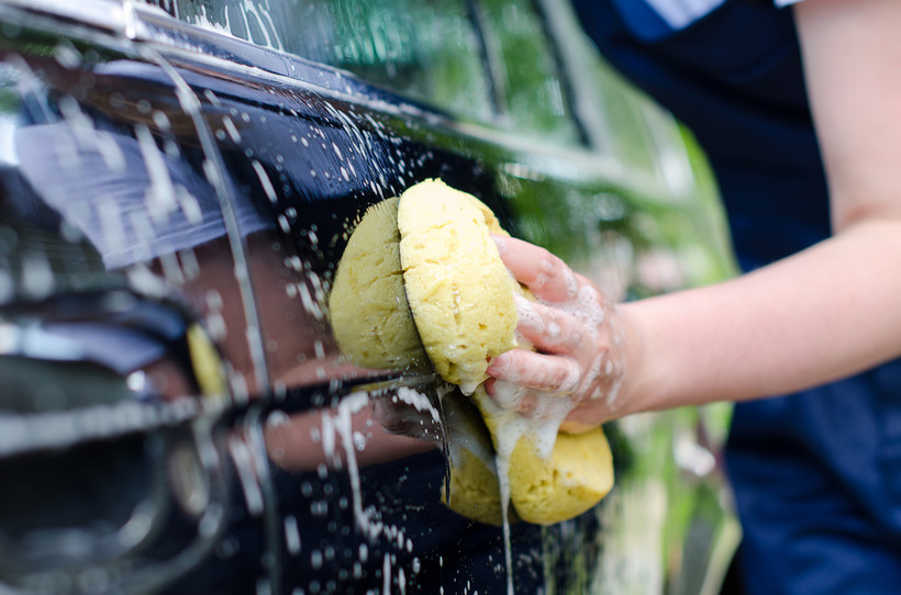 Samochód, myjnia, mycie samochodu