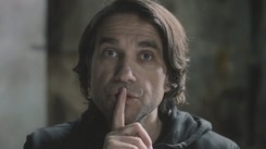 W mieście giną dzieci, a policja nie ma żadnego śladu. 'Ciemno, prawie noc' [ZWIASTUN]