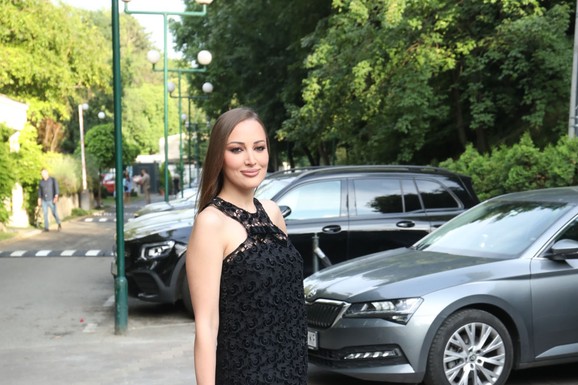 PRIJA NA SLAVLJU UROŠA ŽIVKOVIĆA SA SKUPOM BIRKINKOM Tamara Milutinović i NJEN BIVŠI na istom mestu: Tu su i Dačićev sin i Kaća Grujić sa porodicom (VIDEO)